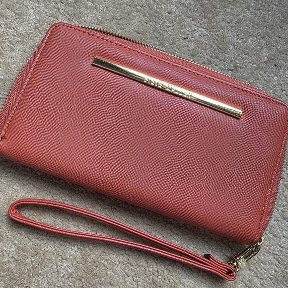 Steve Madden Wristlet Wallet - Picture 1 of 6